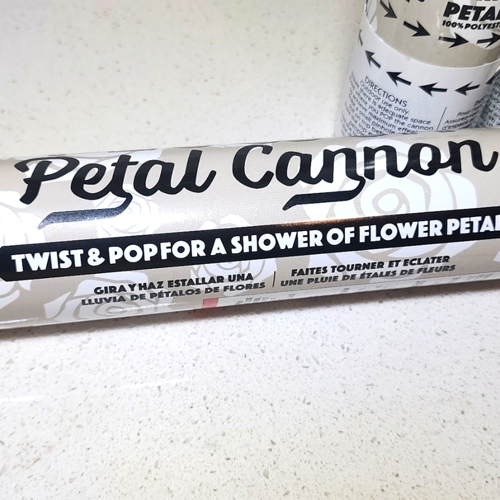 White Petal Flowers Cannon - Flower, Petals Celebration - Picture 7 of 7